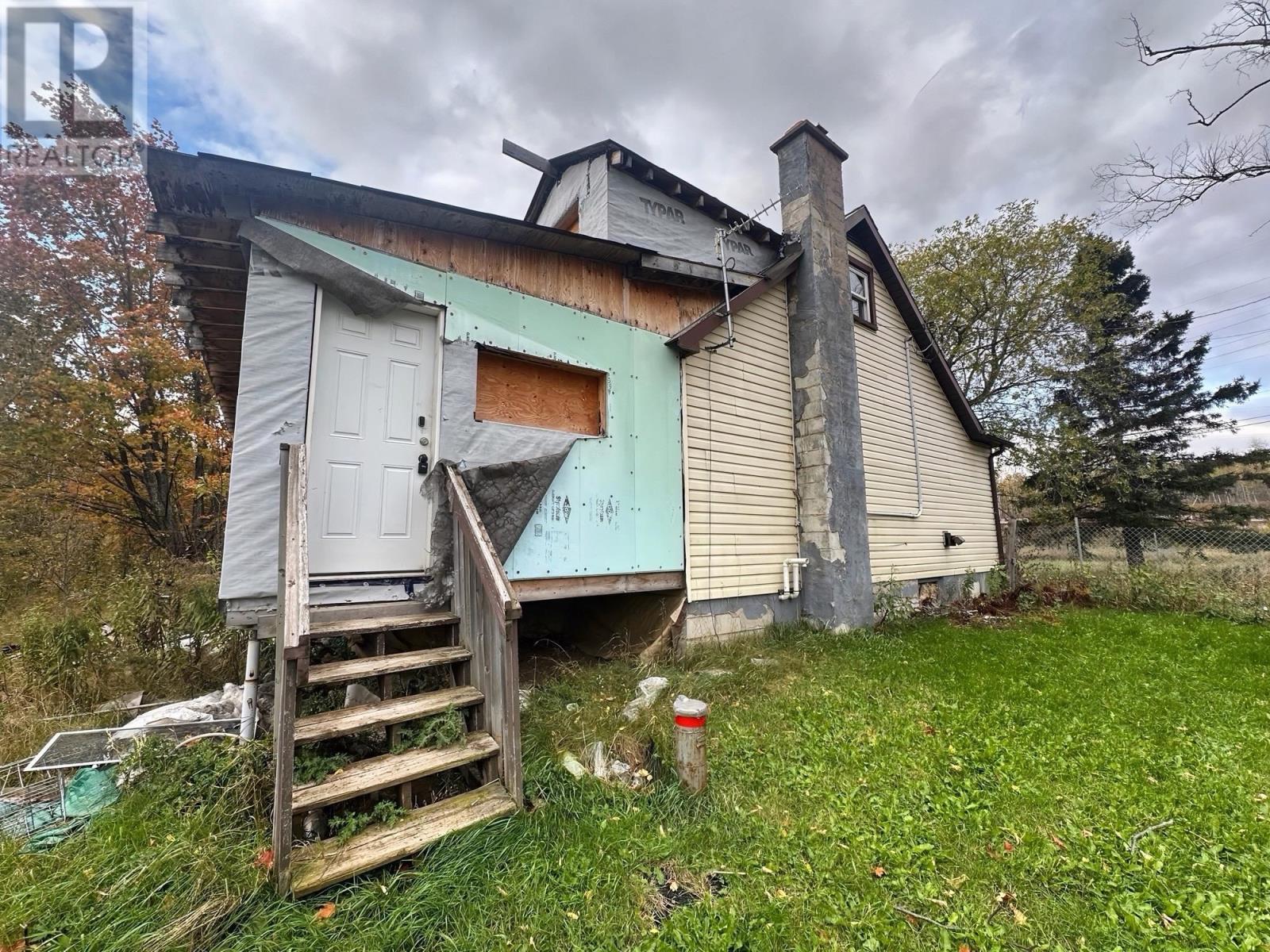 240 Hwy 11-17, Dorion, Ontario  P0T 2J0 - Photo 3 - TB2600635