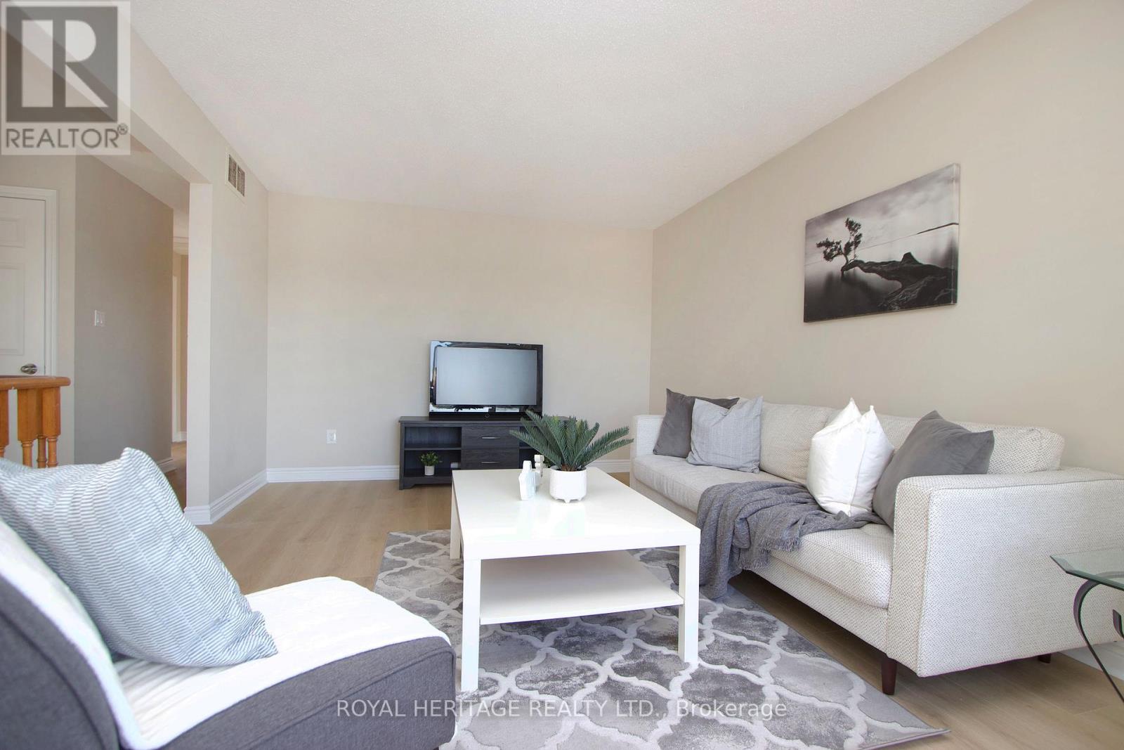 77 Devondale Street, Clarington, Ontario  L1E 2A1 - Photo 7 - E12968674