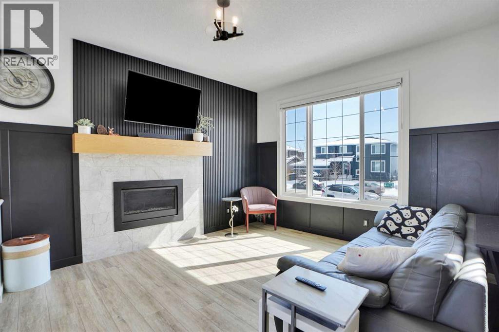 188 Brander Avenue, Langdon, Alberta  T0J 1X2 - Photo 3 - A2298123