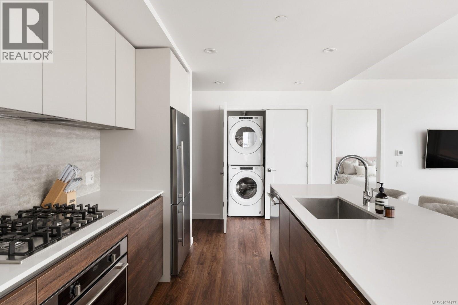 801 369 Tyee Rd, Victoria, British Columbia  V9A 0B6 - Photo 13 - 1026177