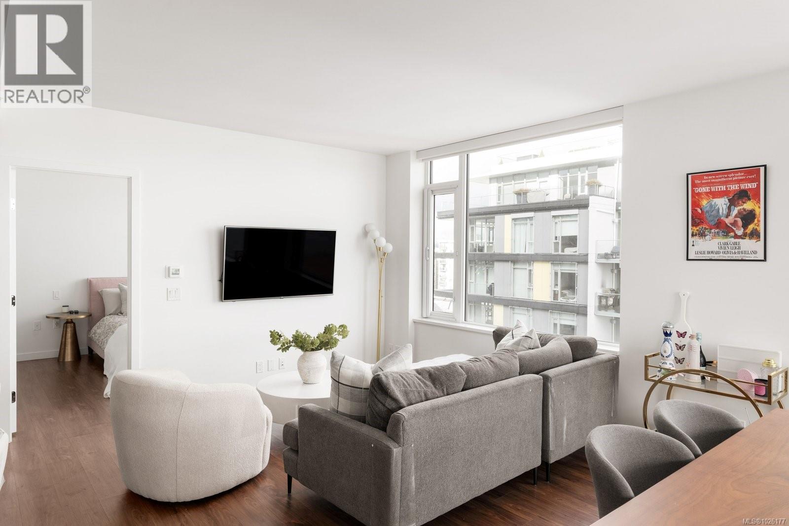 801 369 Tyee Rd, Victoria, British Columbia  V9A 0B6 - Photo 8 - 1026177