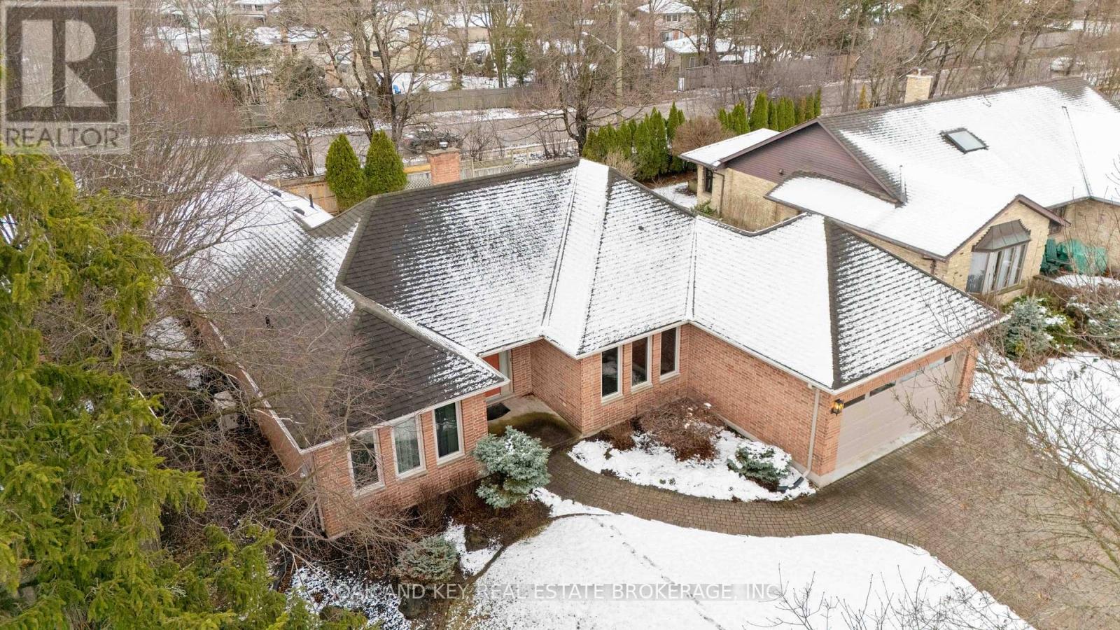 31 Green Hedge Lane, London North, Ontario  N6H 4Z3 - Photo 44 - X12968658