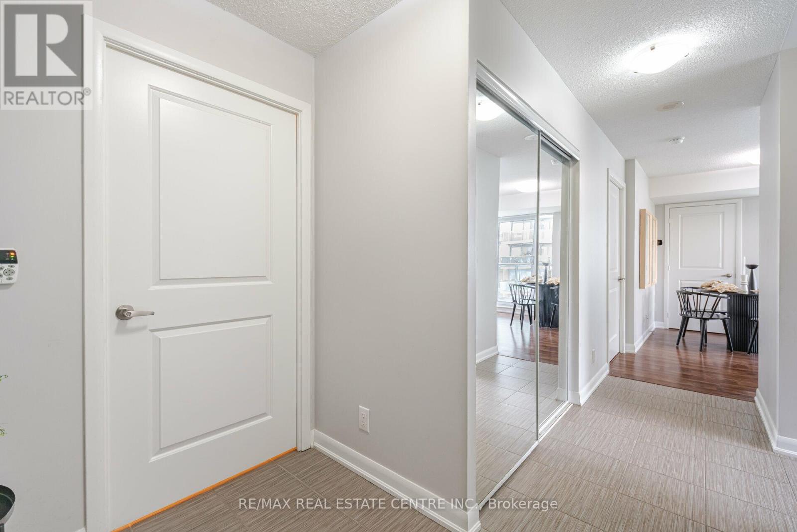 906 - 17 Anndale Drive, Toronto, Ontario  M2N 2W7 - Photo 6 - C12968706