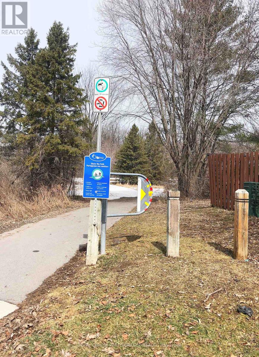 6442 Bilberry Drive, Ottawa, Ontario  K1C 4P3 - Photo 35 - X12968688