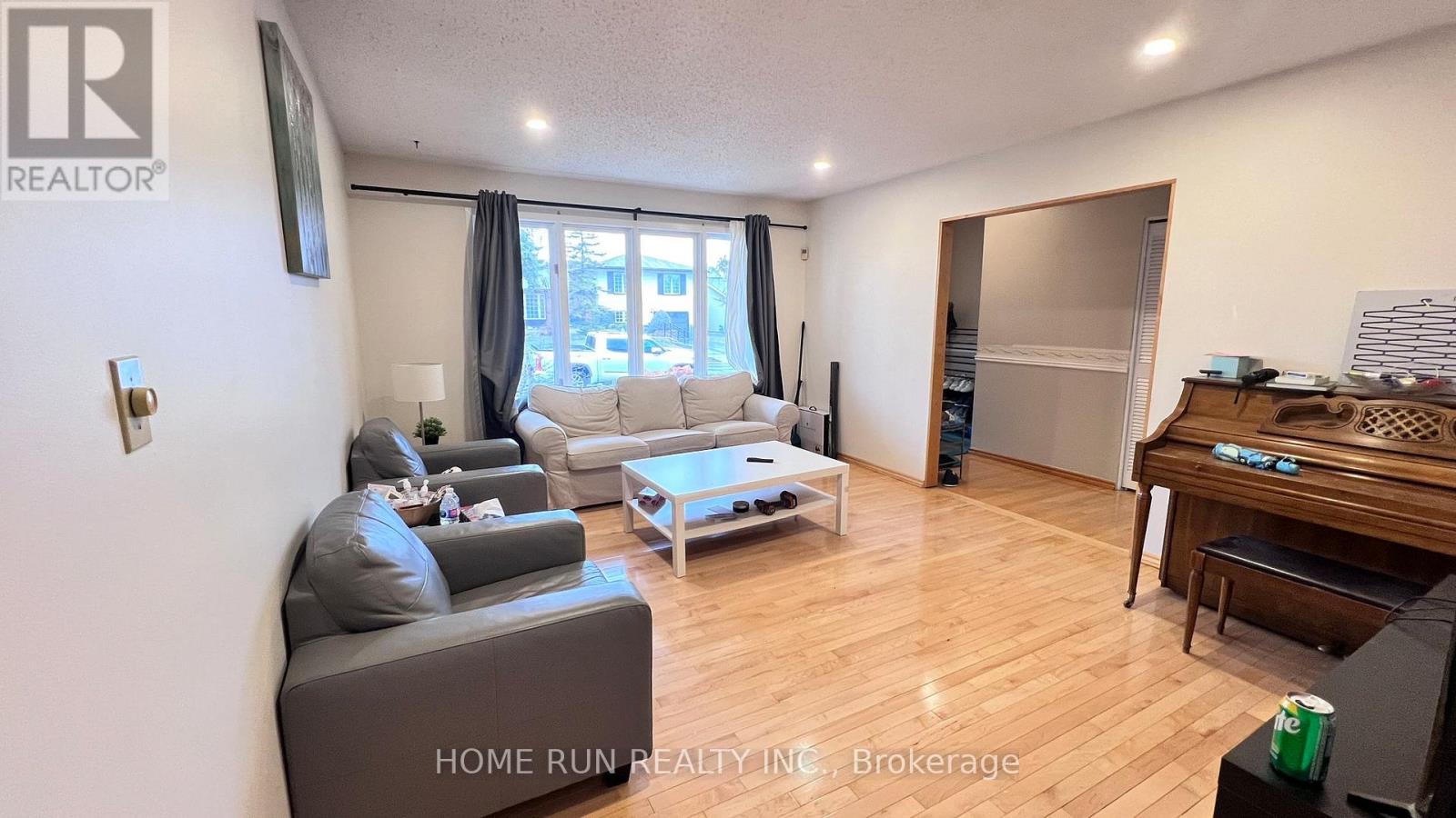 960 Cahill Drive, Ottawa, Ontario  K1V 9H8 - Photo 5 - X12968704