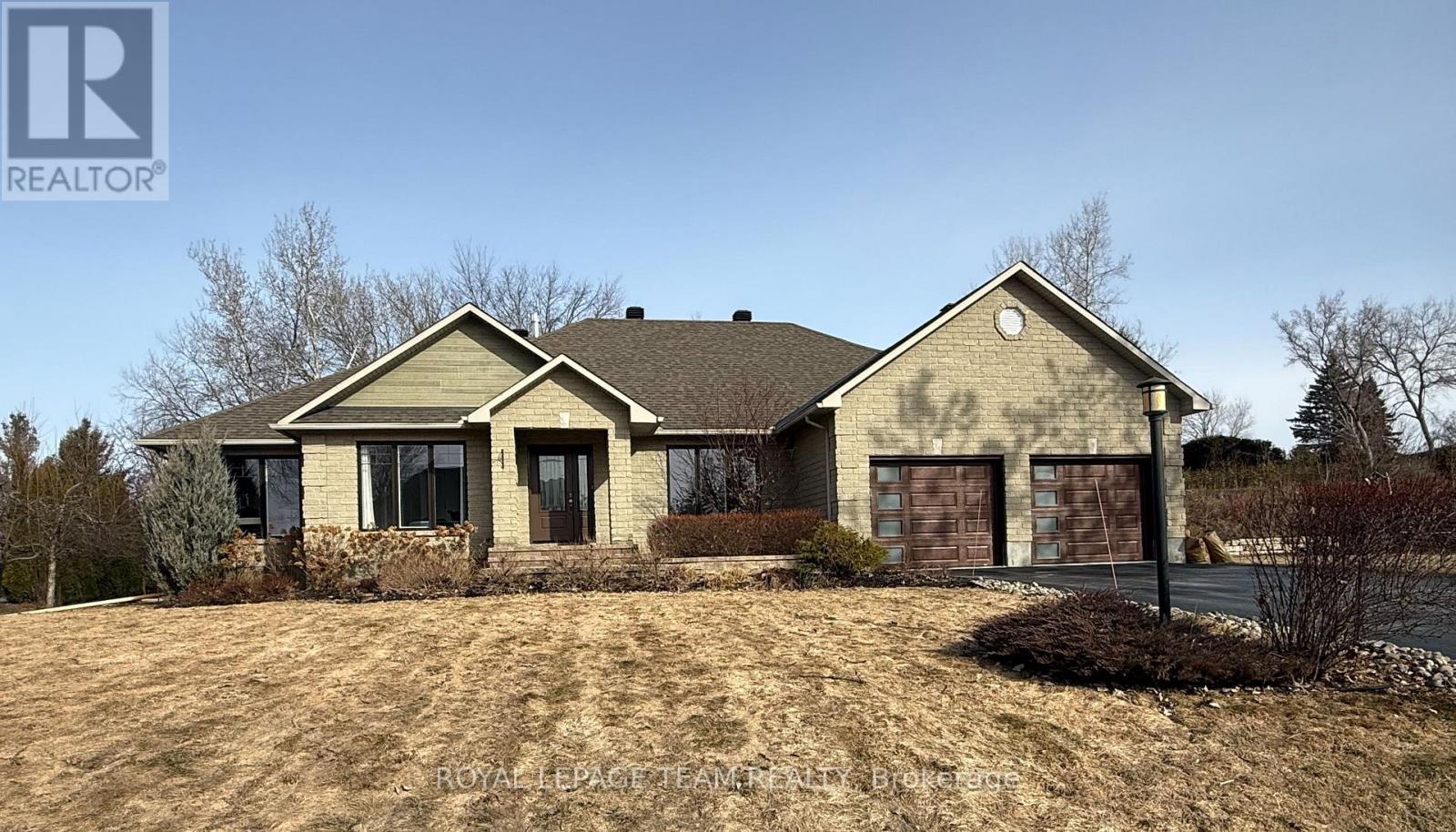 6903 Twin Lakes Avenue, Ottawa, Ontario  K4P 1P1 - Photo 2 - X12968728