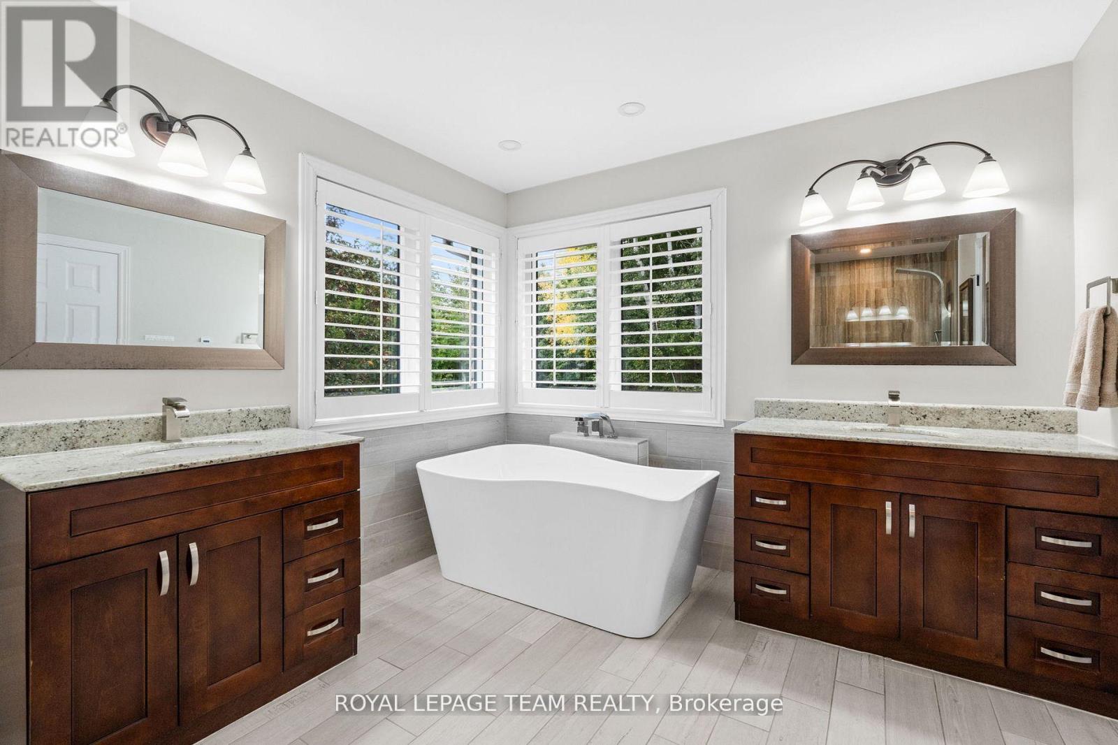 6903 Twin Lakes Avenue, Ottawa, Ontario  K4P 1P1 - Photo 21 - X12968728