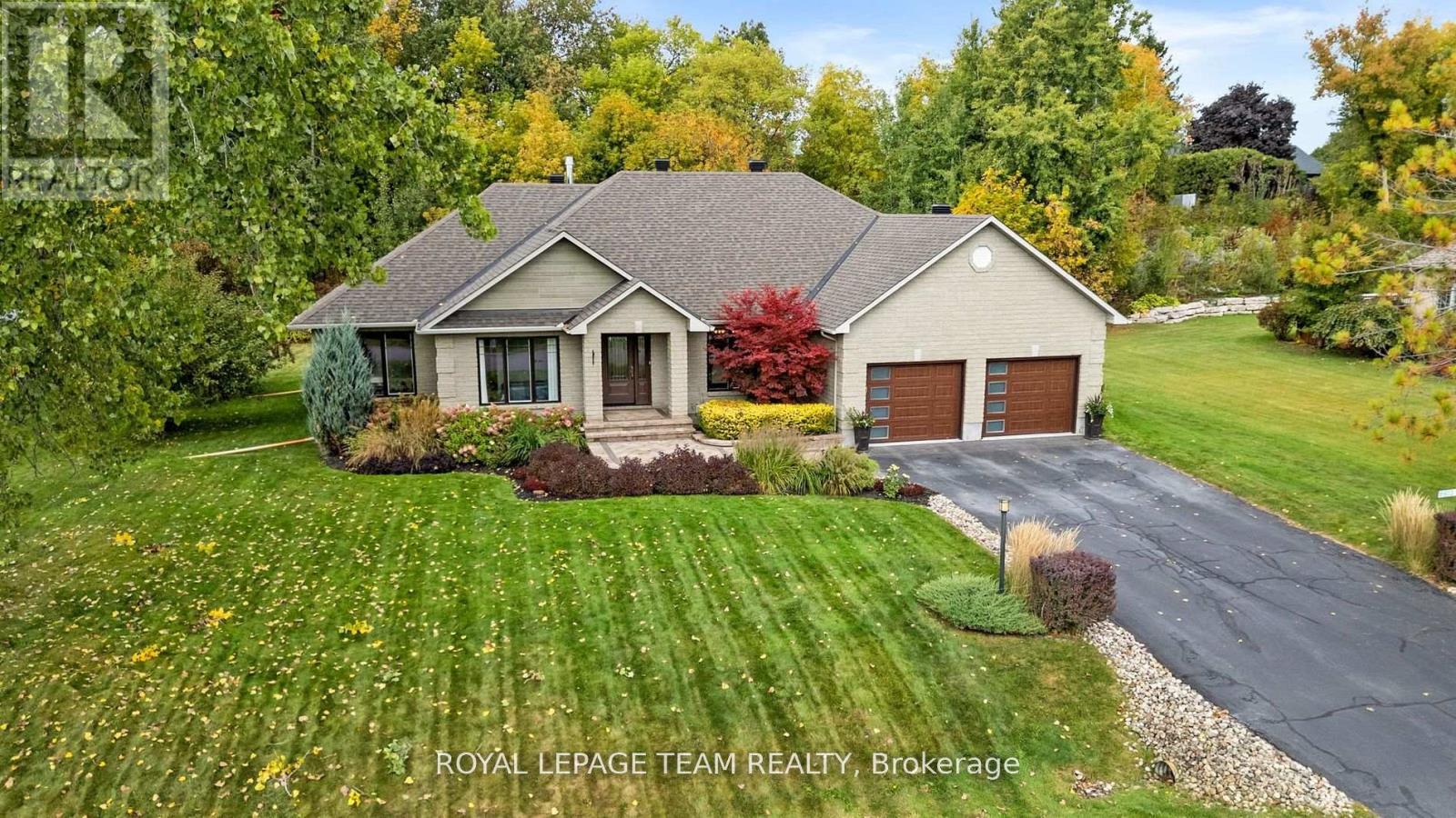 6903 Twin Lakes Avenue, Ottawa, Ontario  K4P 1P1 - Photo 3 - X12968728