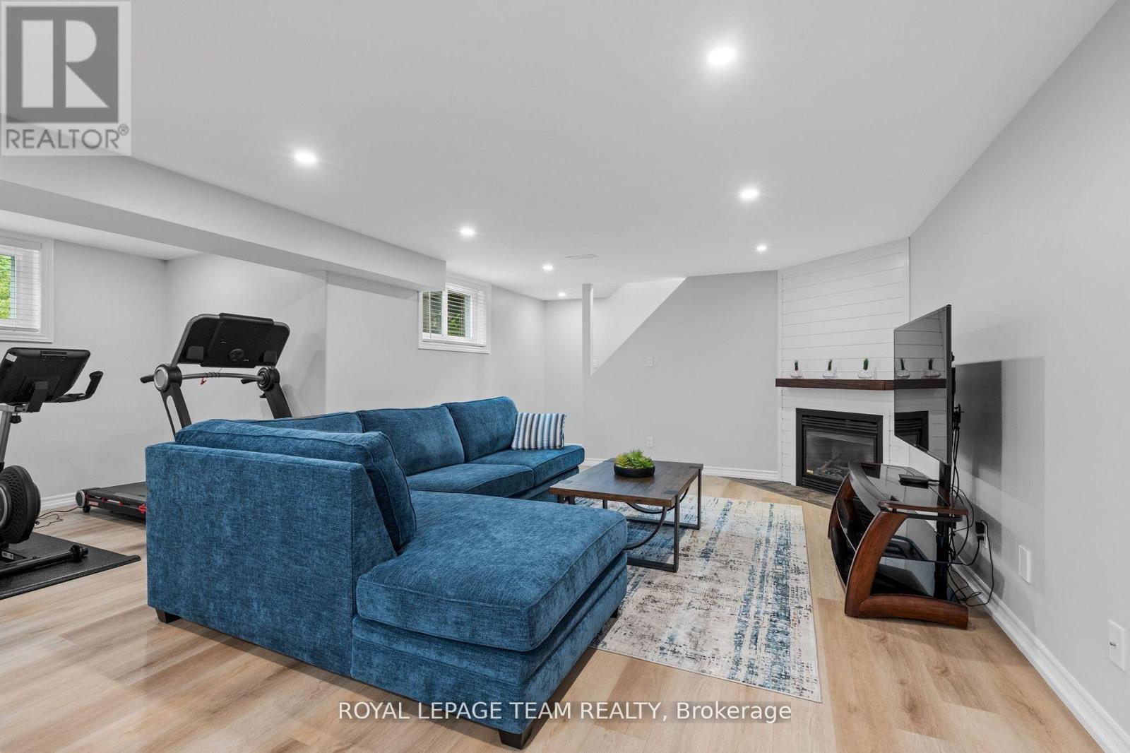 6903 Twin Lakes Avenue, Ottawa, Ontario  K4P 1P1 - Photo 31 - X12968728