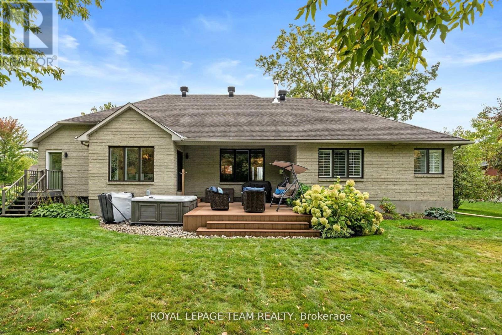 6903 Twin Lakes Avenue, Ottawa, Ontario  K4P 1P1 - Photo 42 - X12968728