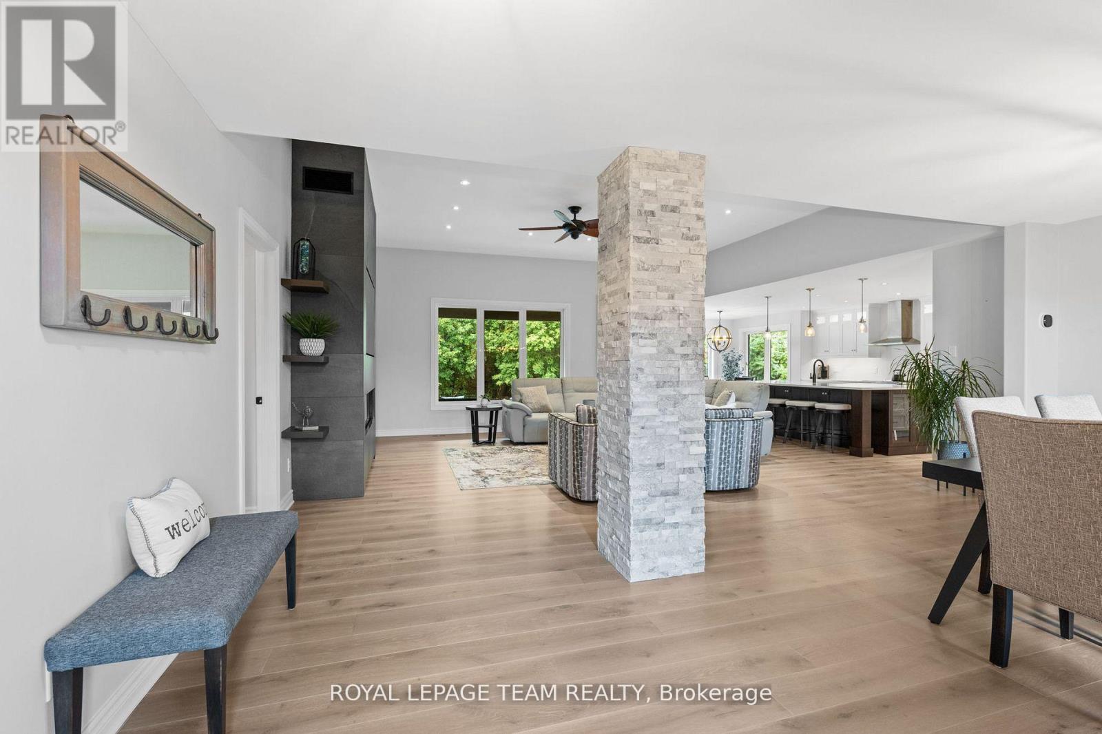 6903 Twin Lakes Avenue, Ottawa, Ontario  K4P 1P1 - Photo 7 - X12968728