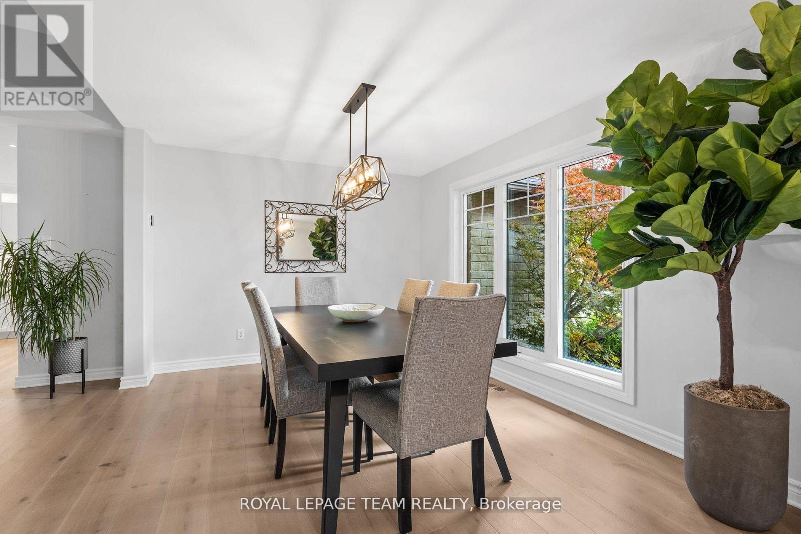 6903 Twin Lakes Avenue, Ottawa, Ontario  K4P 1P1 - Photo 8 - X12968728