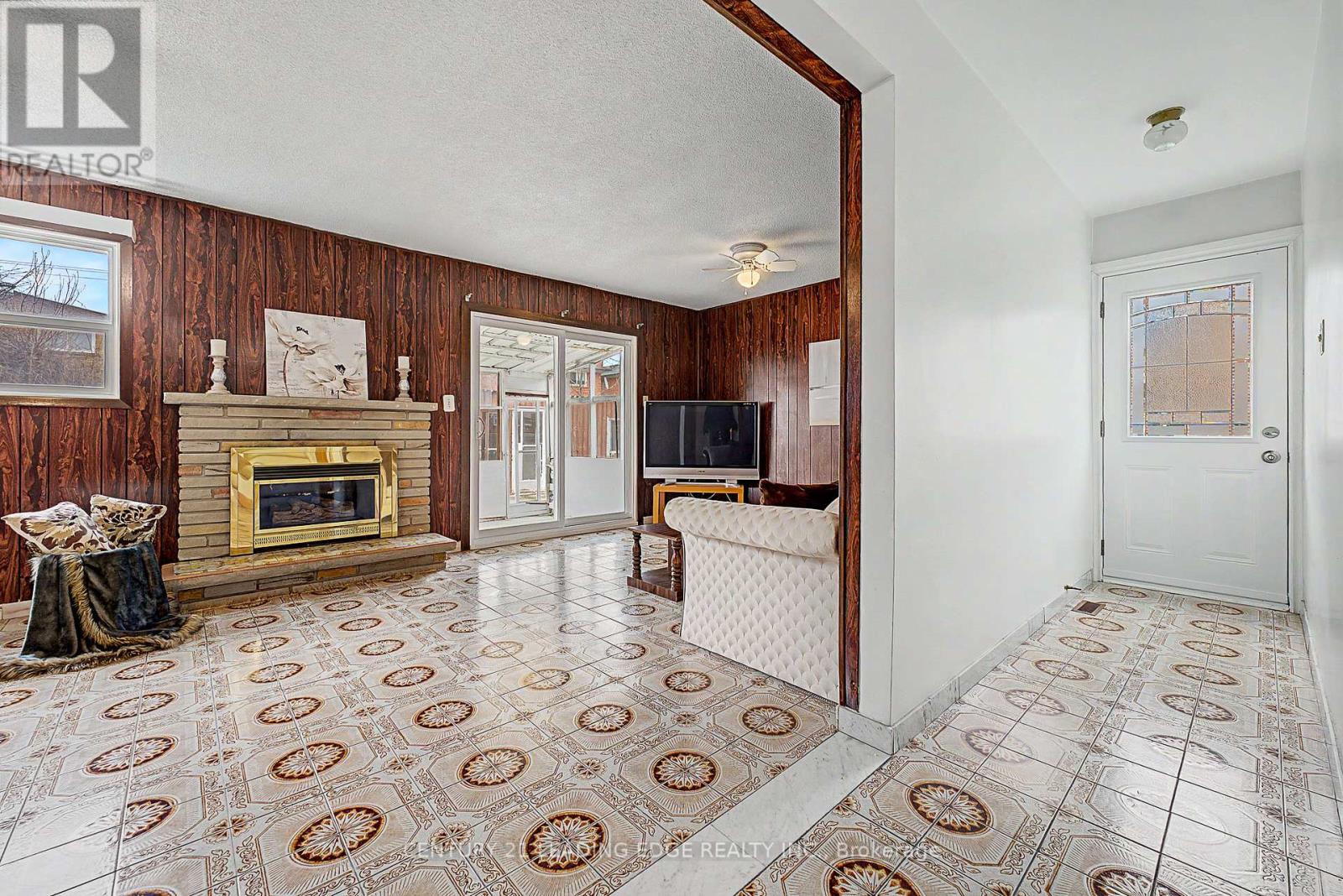 2a Fairglen Avenue, Toronto, Ontario  M1T 1G7 - Photo 25 - E12968736