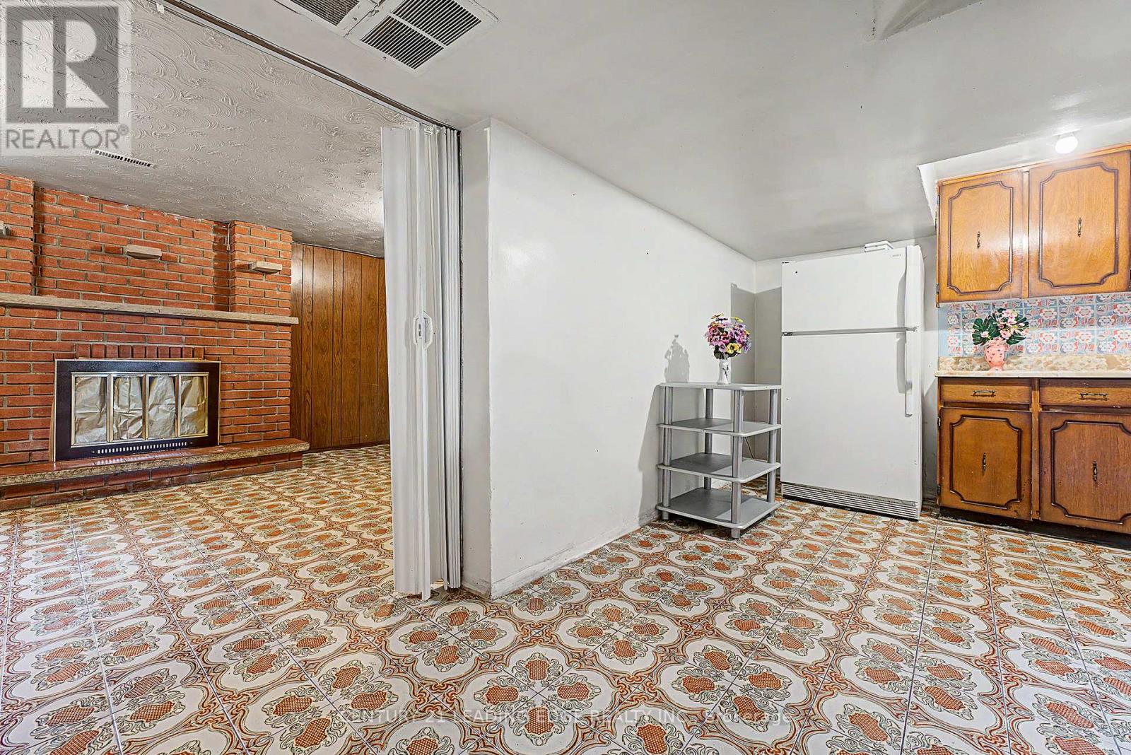 2a Fairglen Avenue, Toronto, Ontario  M1T 1G7 - Photo 33 - E12968736