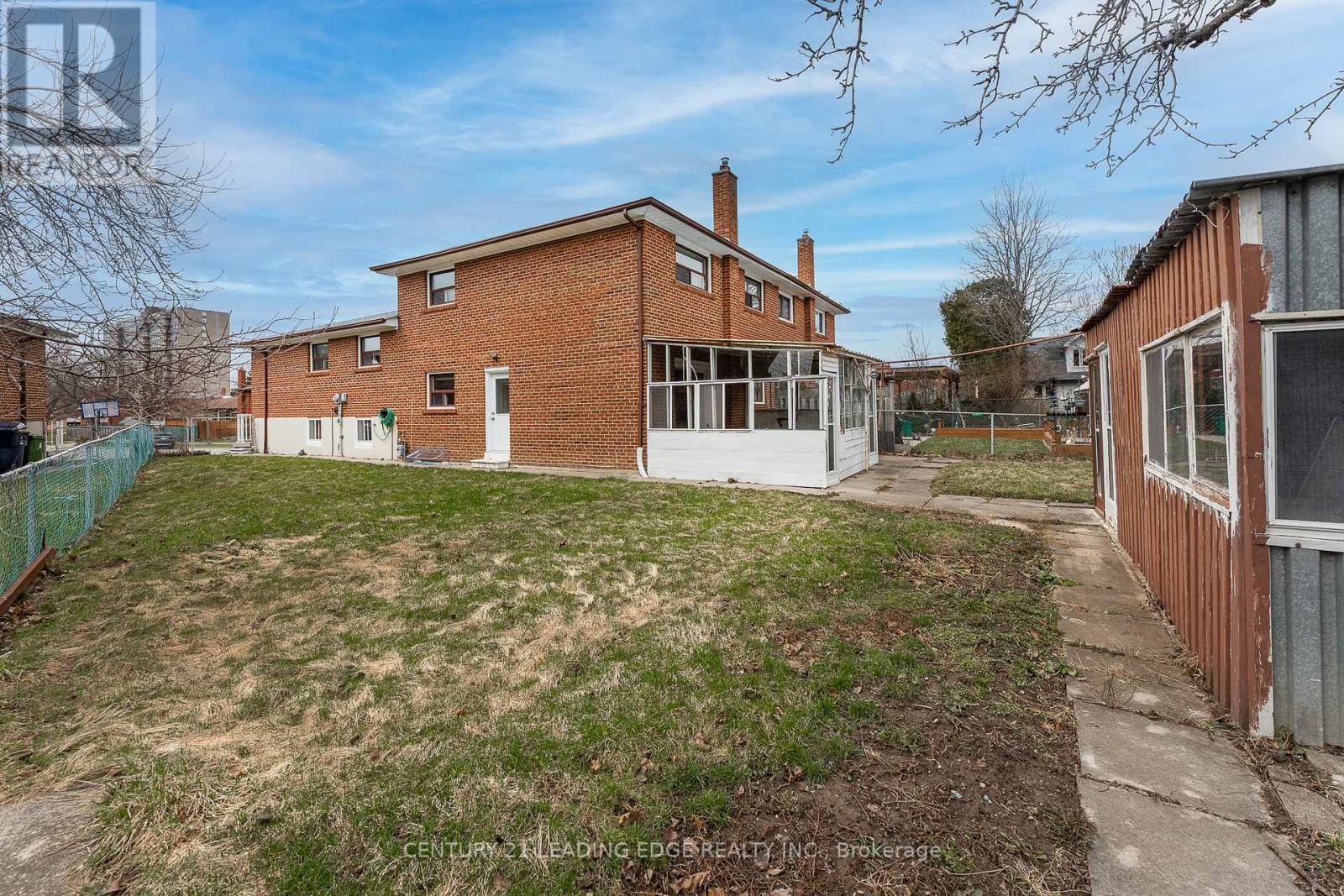 2a Fairglen Avenue, Toronto, Ontario  M1T 1G7 - Photo 41 - E12968736