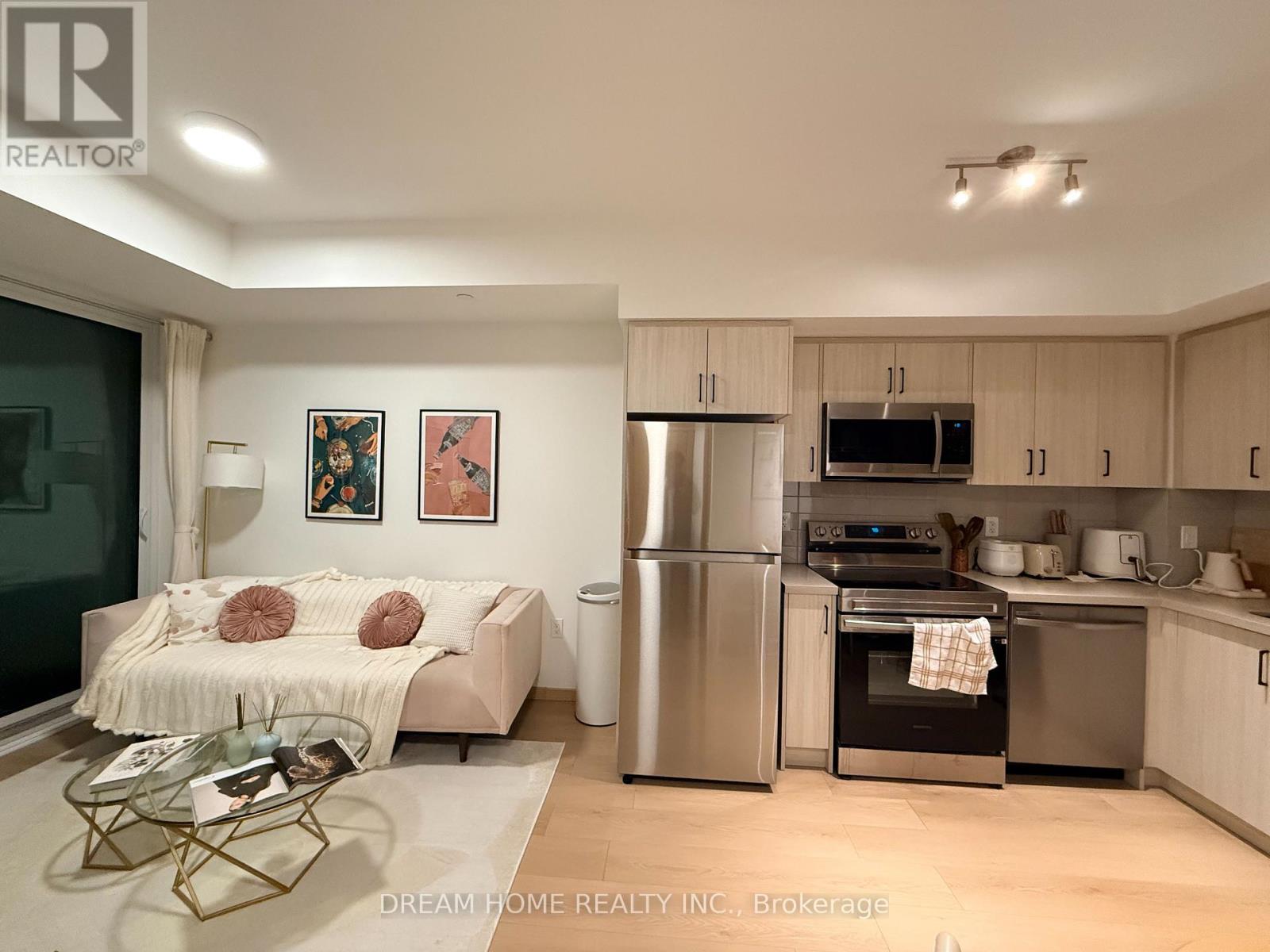 320 - 3429 SHEPPARD AVENUE E, Toronto, Ontario