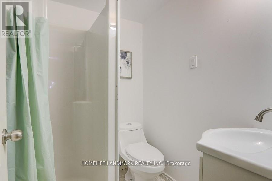 32 Windridge Drive, Markham, Ontario  L3P 1T8 - Photo 20 - N12968664