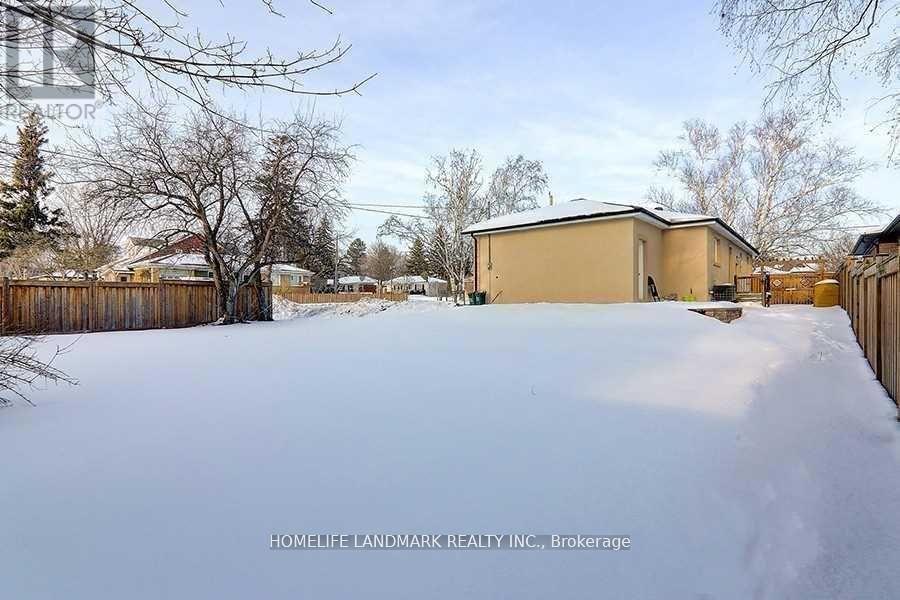 32 Windridge Drive, Markham, Ontario  L3P 1T8 - Photo 25 - N12968664