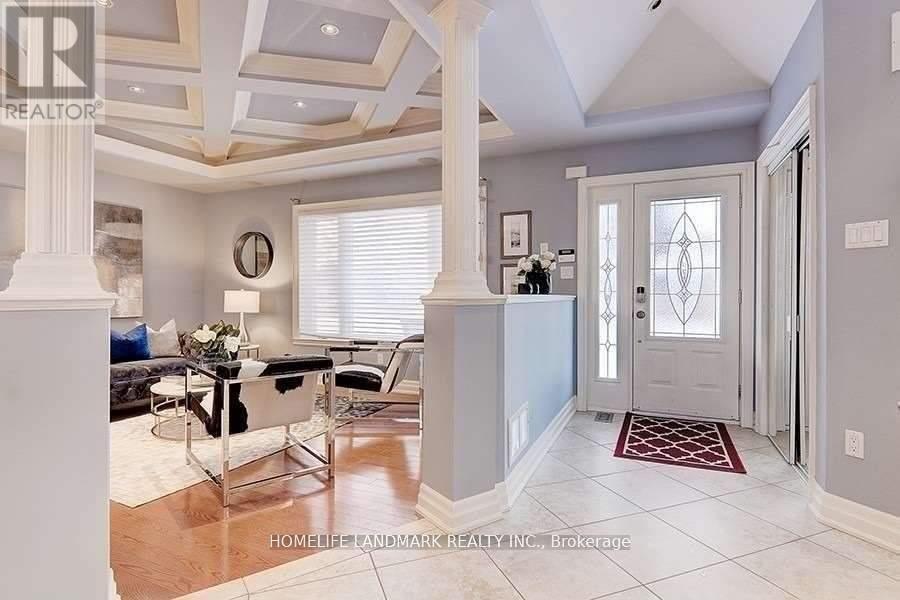 32 Windridge Drive, Markham, Ontario  L3P 1T8 - Photo 6 - N12968664