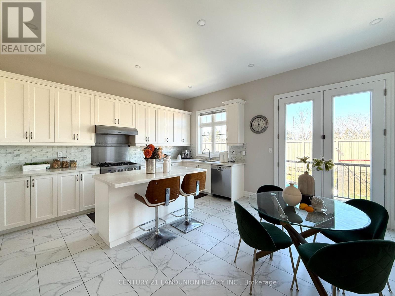 234 Touch Gold Crescent, Aurora, Ontario  L4G 3X5 - Photo 12 - N12968670