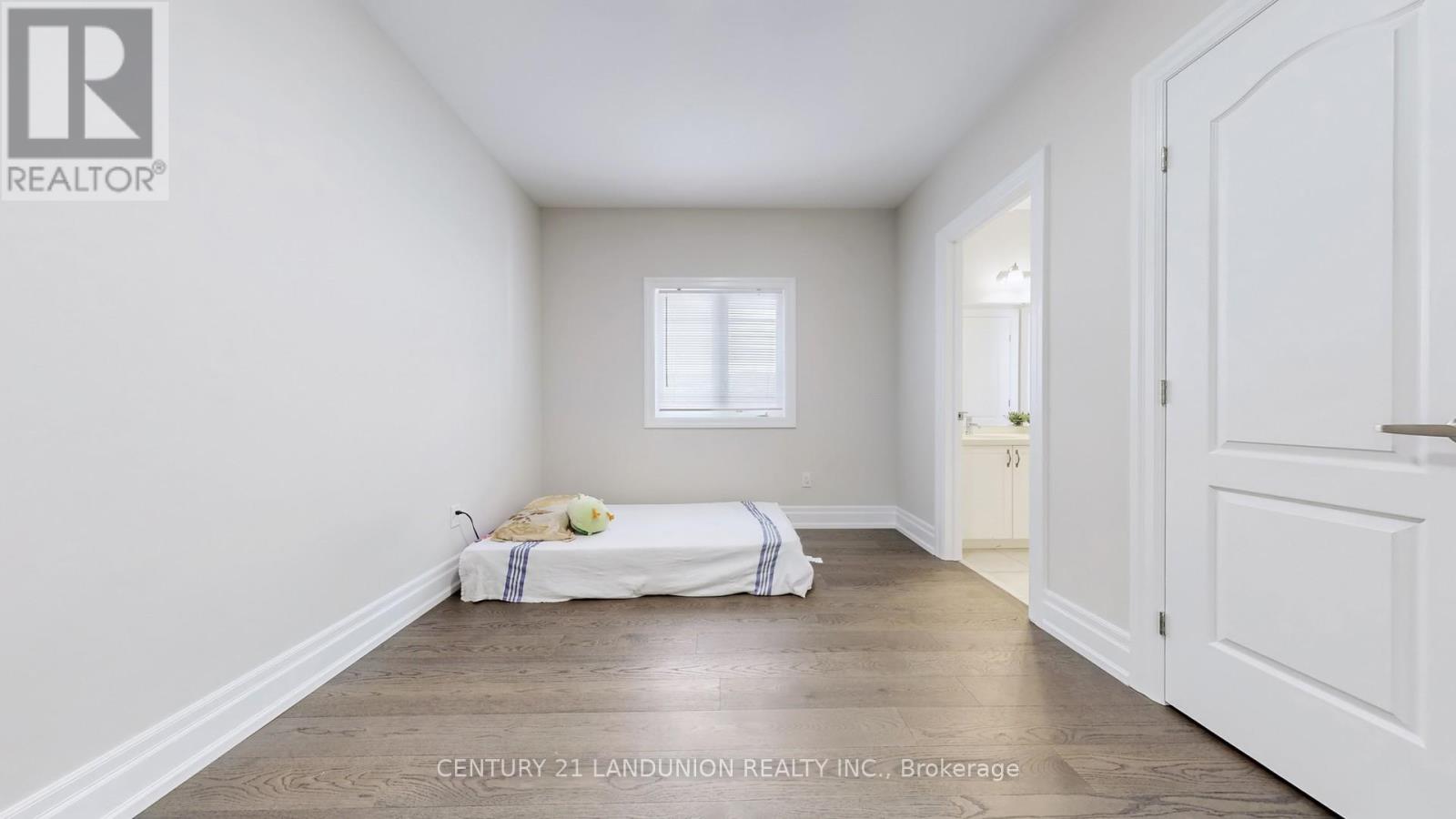 234 Touch Gold Crescent, Aurora, Ontario  L4G 3X5 - Photo 35 - N12968670