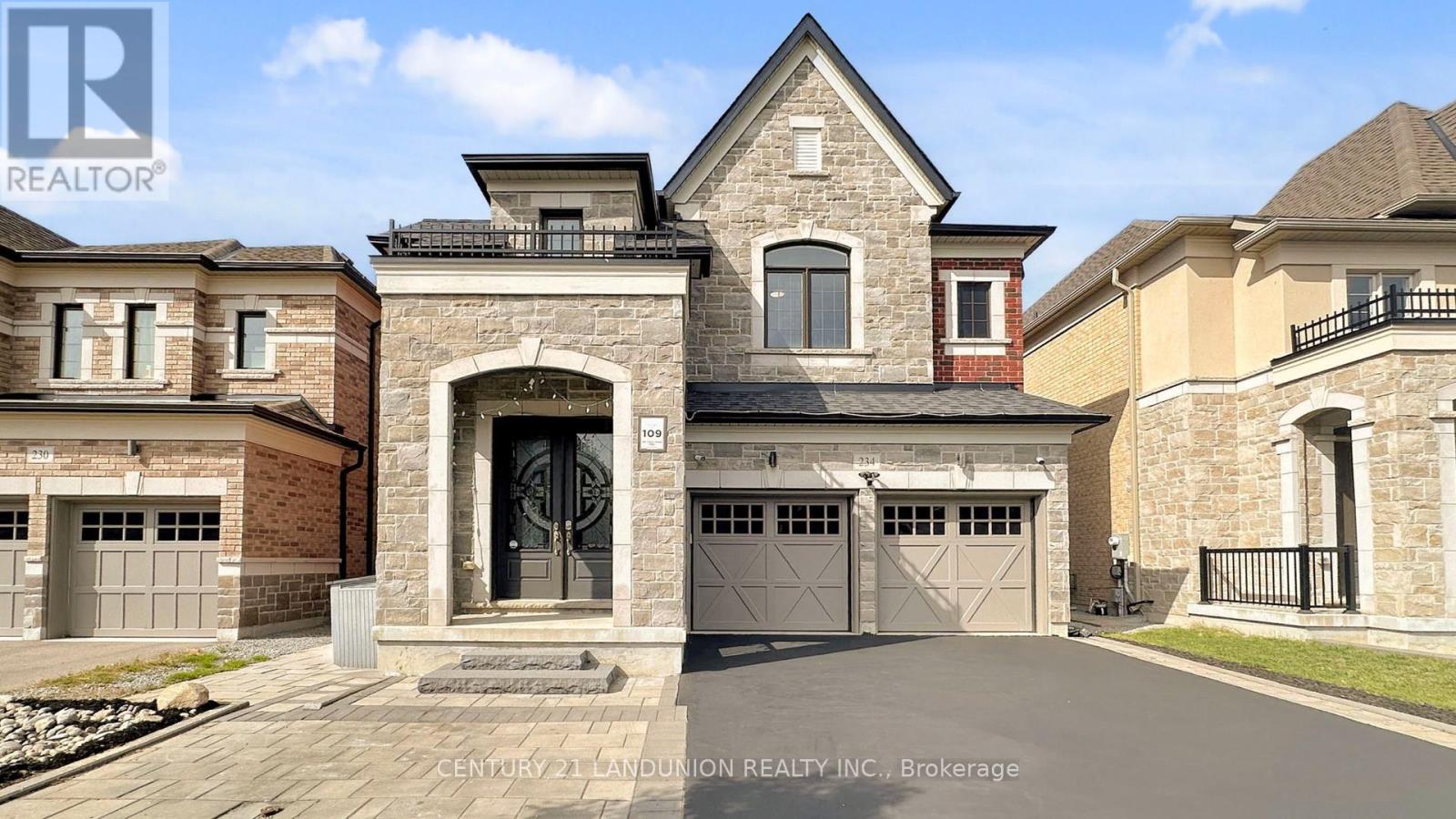 234 Touch Gold Crescent, Aurora, Ontario  L4G 3X5 - Photo 4 - N12968670