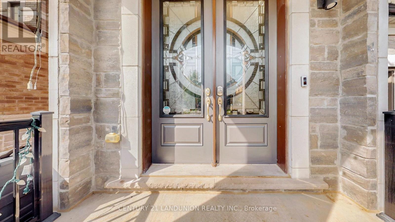 234 Touch Gold Crescent, Aurora, Ontario  L4G 3X5 - Photo 5 - N12968670