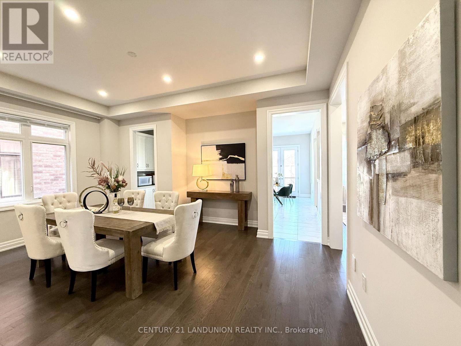 234 Touch Gold Crescent, Aurora, Ontario  L4G 3X5 - Photo 8 - N12968670