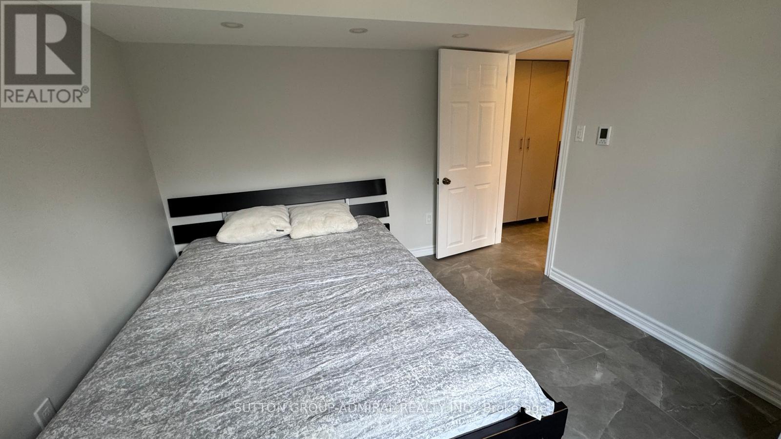 Basement - 28 Dovetail Drive, Richmond Hill, Ontario  L4E 5A9 - Photo 12 - N12968690