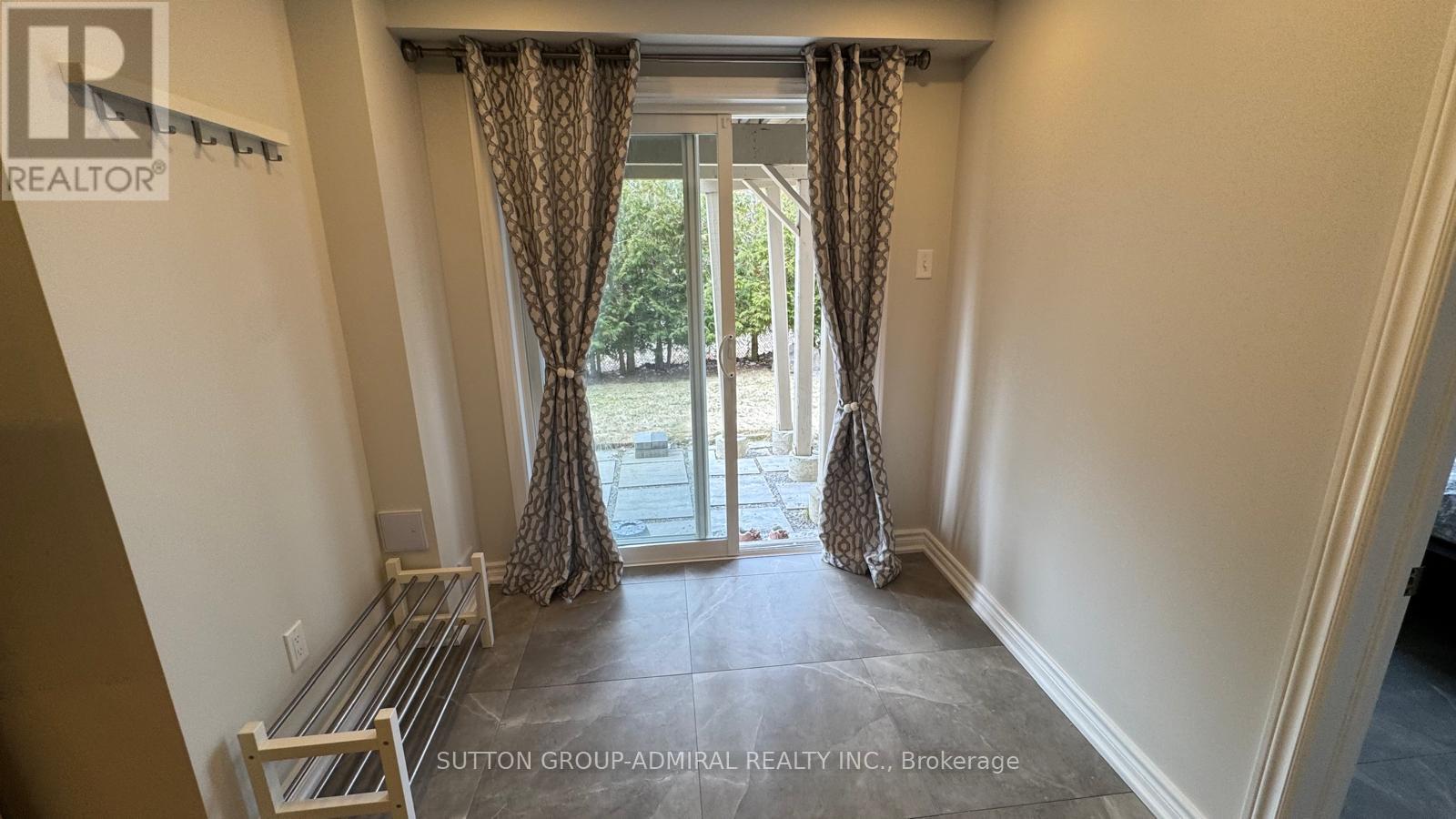 Basement - 28 Dovetail Drive, Richmond Hill, Ontario  L4E 5A9 - Photo 5 - N12968690