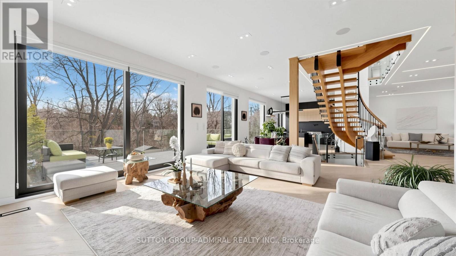 33 Thorny Brae Drive, Markham, Ontario  L3T 3G5 - Photo 4 - N12968724