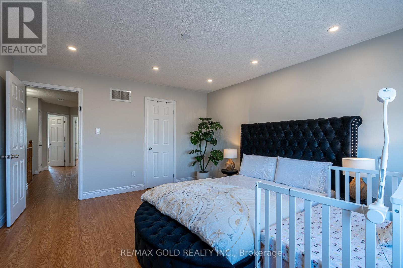 113 Rockgarden Trail, Brampton, Ontario  L6R 3N2 - Photo 18 - W12968656