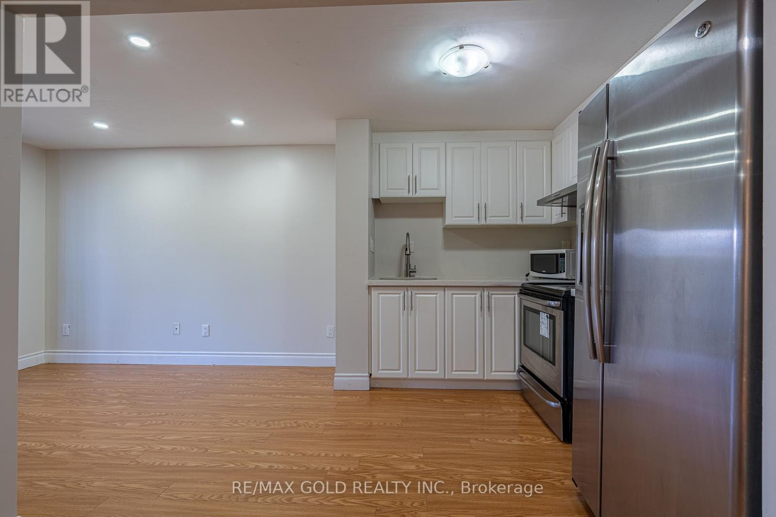 113 Rockgarden Trail, Brampton, Ontario  L6R 3N2 - Photo 37 - W12968656