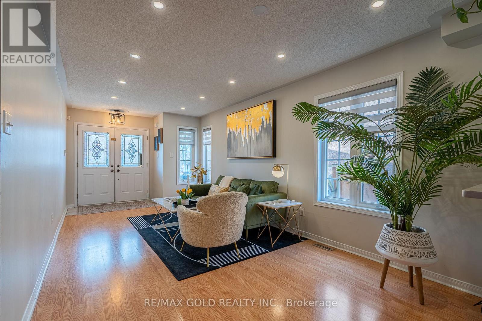 113 Rockgarden Trail, Brampton, Ontario  L6R 3N2 - Photo 4 - W12968656