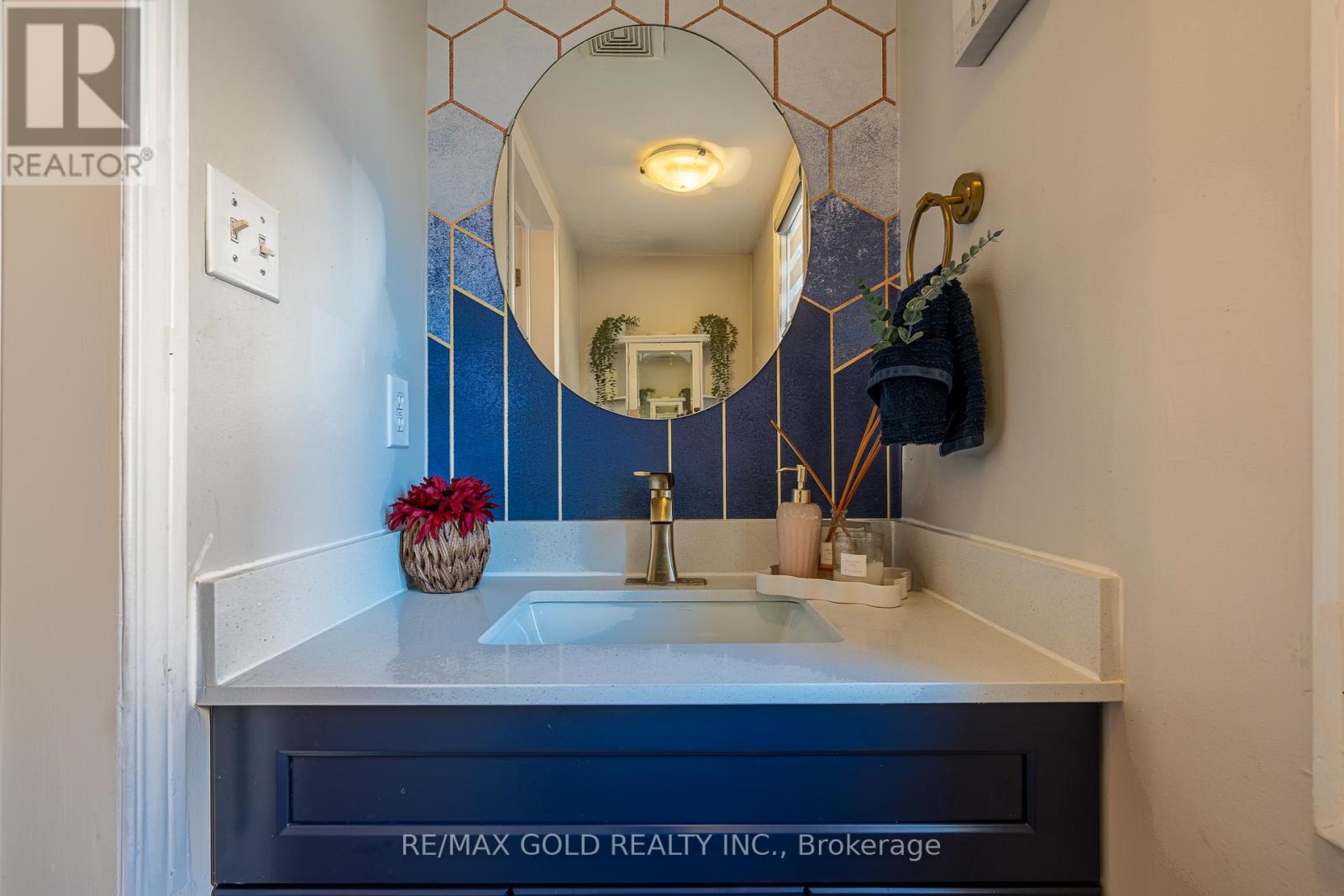 113 Rockgarden Trail, Brampton, Ontario  L6R 3N2 - Photo 6 - W12968656