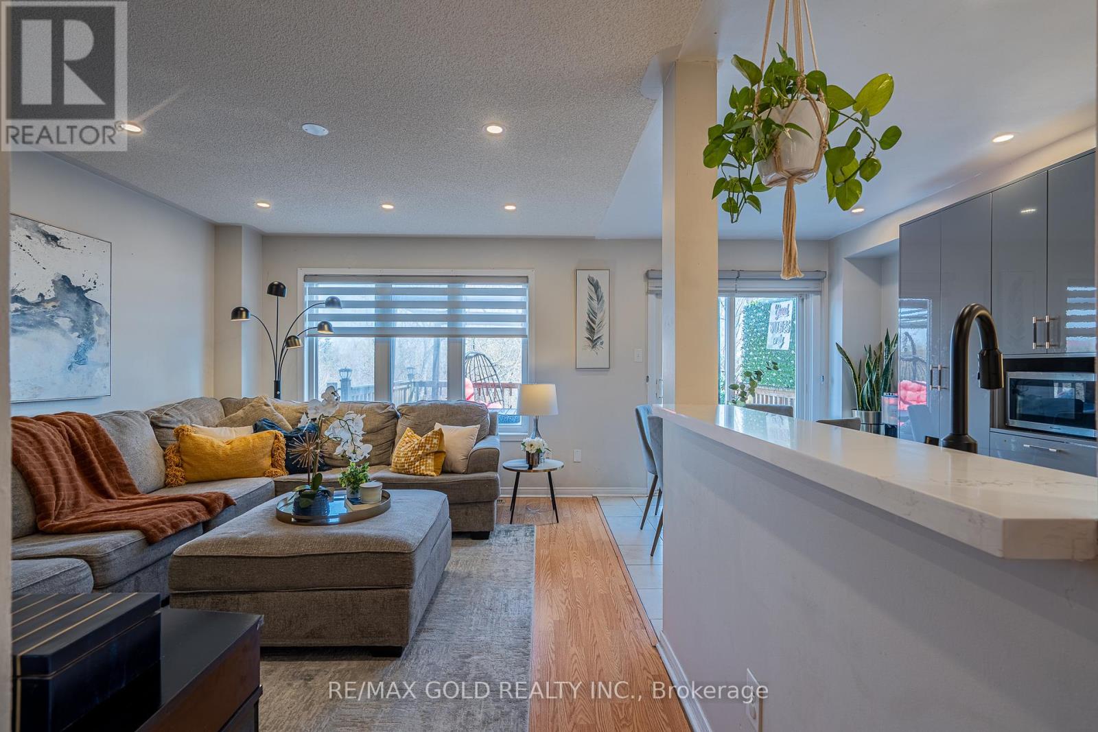 113 Rockgarden Trail, Brampton, Ontario  L6R 3N2 - Photo 8 - W12968656