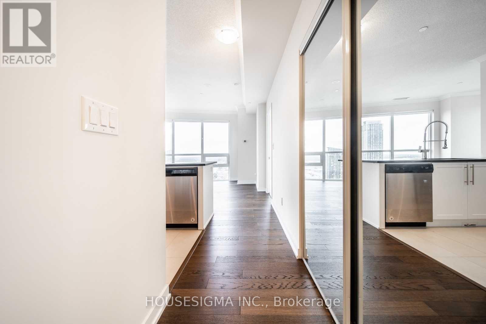 2802 - 510 Curran Place, Mississauga, Ontario  L5B 0J8 - Photo 11 - W12968662