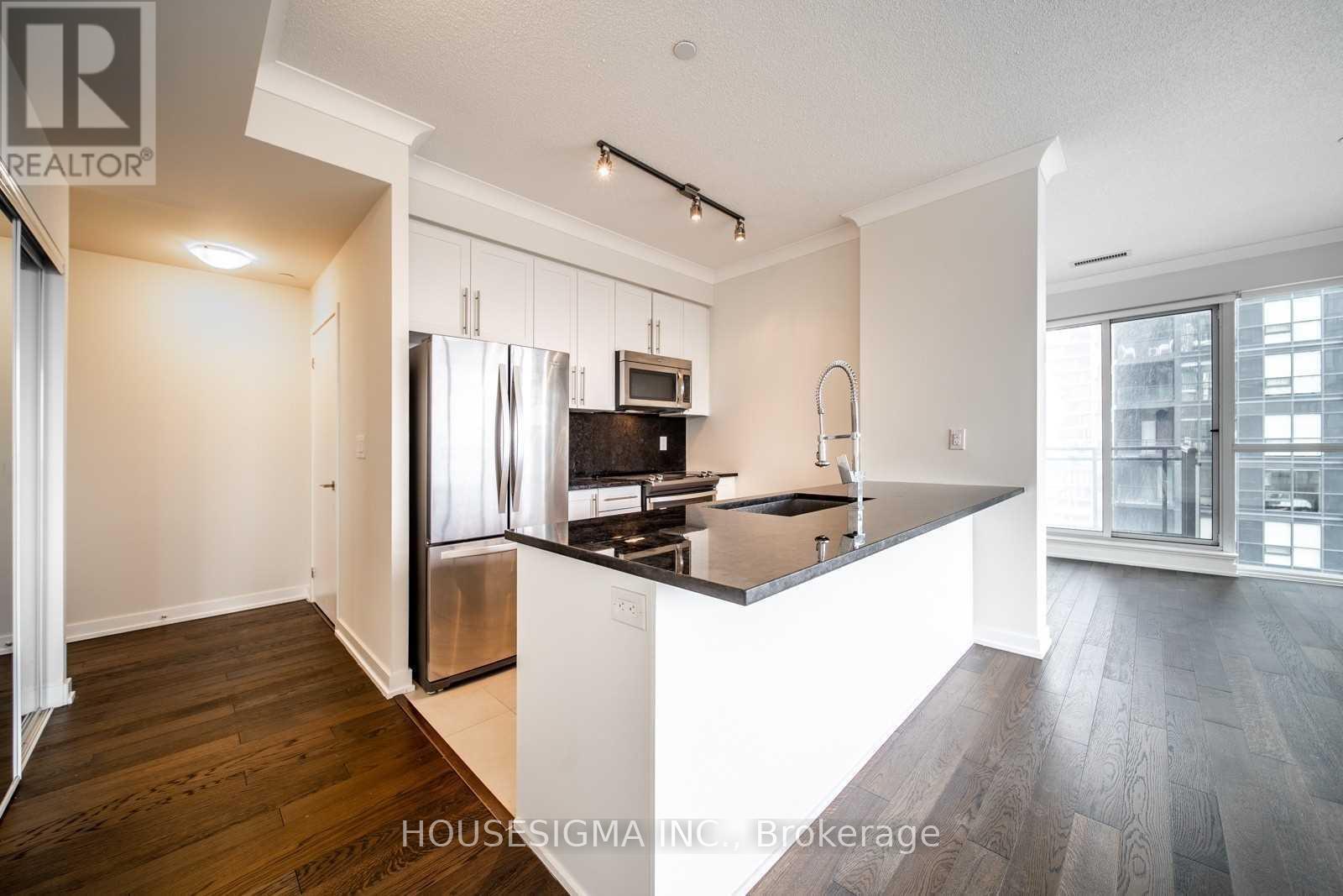 2802 - 510 Curran Place, Mississauga, Ontario  L5B 0J8 - Photo 13 - W12968662