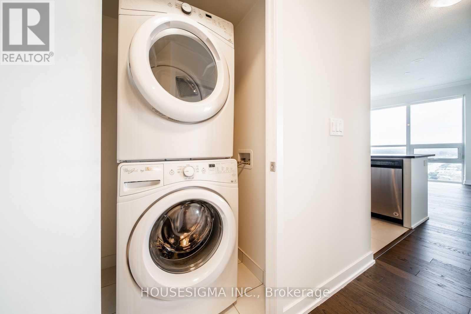 2802 - 510 Curran Place, Mississauga, Ontario  L5B 0J8 - Photo 9 - W12968662