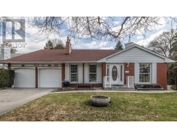 47 RAVENSBOURNE CRESCENT, Toronto, Ontario