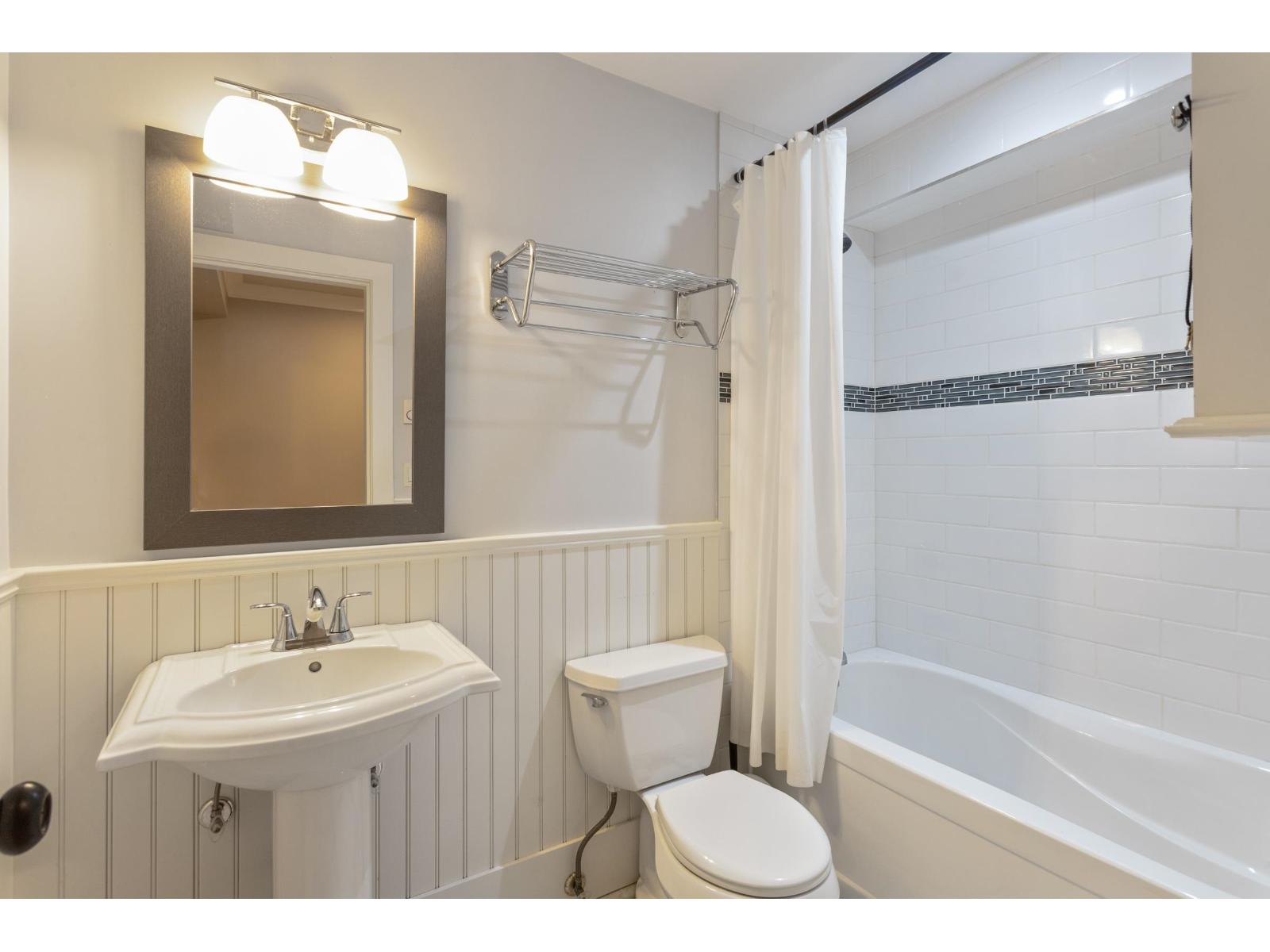 12576 26a Avenue, Surrey, British Columbia  V4A 2M2 - Photo 33 - R3107877