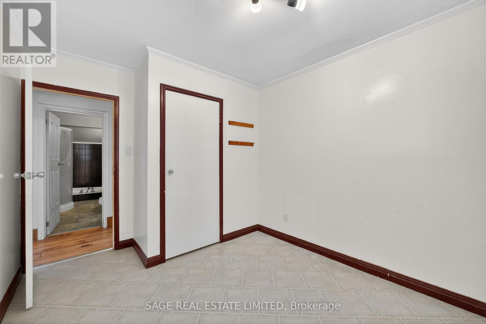 877430 5 Line E, Mulmur, Ontario  L0M 1M0 - Photo 15 - X12968652