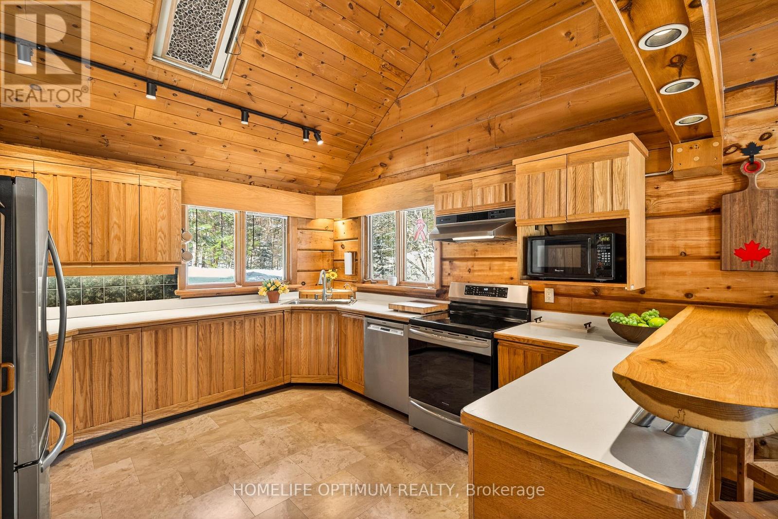 1130 Algonquin Outfitters Road, Algonquin Highlands, Ontario  P0A 1H0 - Photo 18 - X12968692