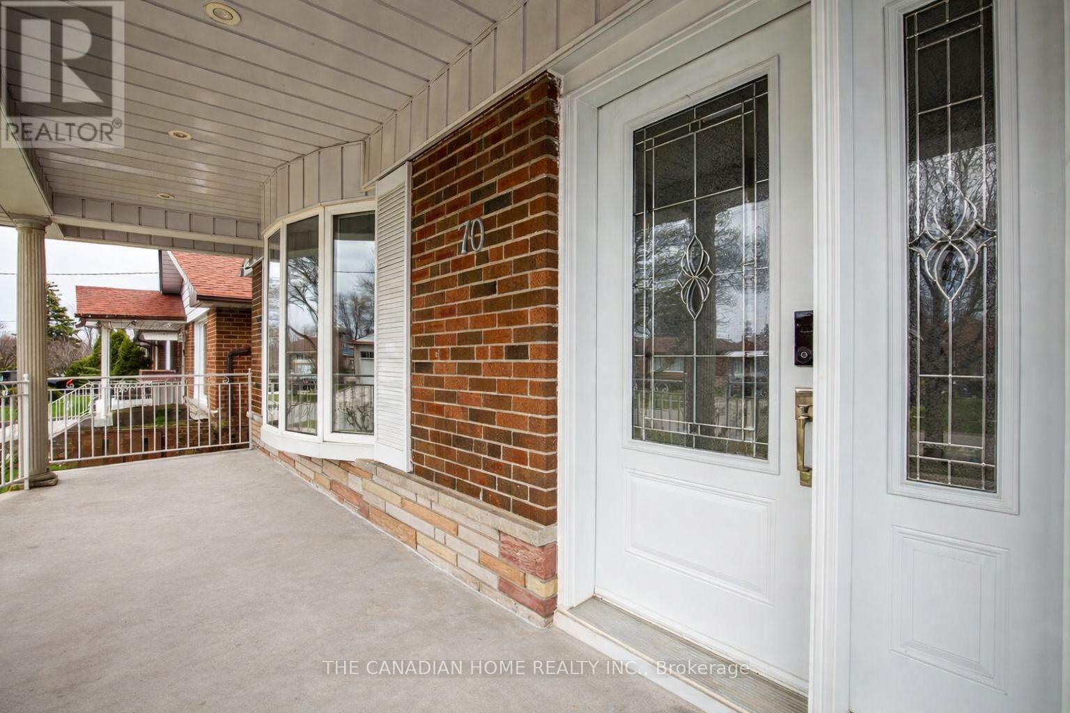 70 Moraine Hill Drive, Toronto, Ontario  M1T 2A2 - Photo 2 - E12968100