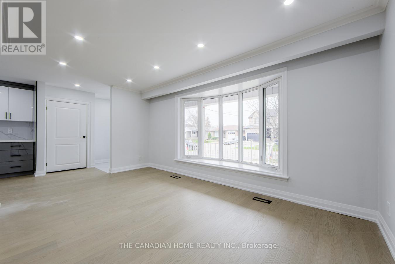 70 Moraine Hill Drive, Toronto, Ontario  M1T 2A2 - Photo 8 - E12968100