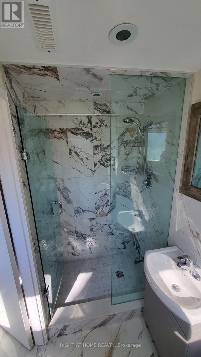 2 - 169 Yorkview Drive, Toronto, Ontario  M2R 1K2 - Photo 10 - C12968762