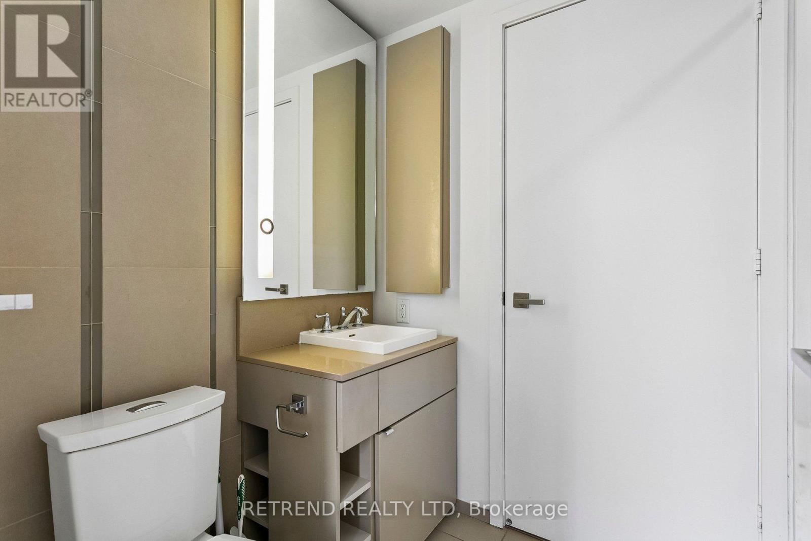 1203 - 101 Peter Street, Toronto, Ontario  M5V 2G9 - Photo 23 - C12968780