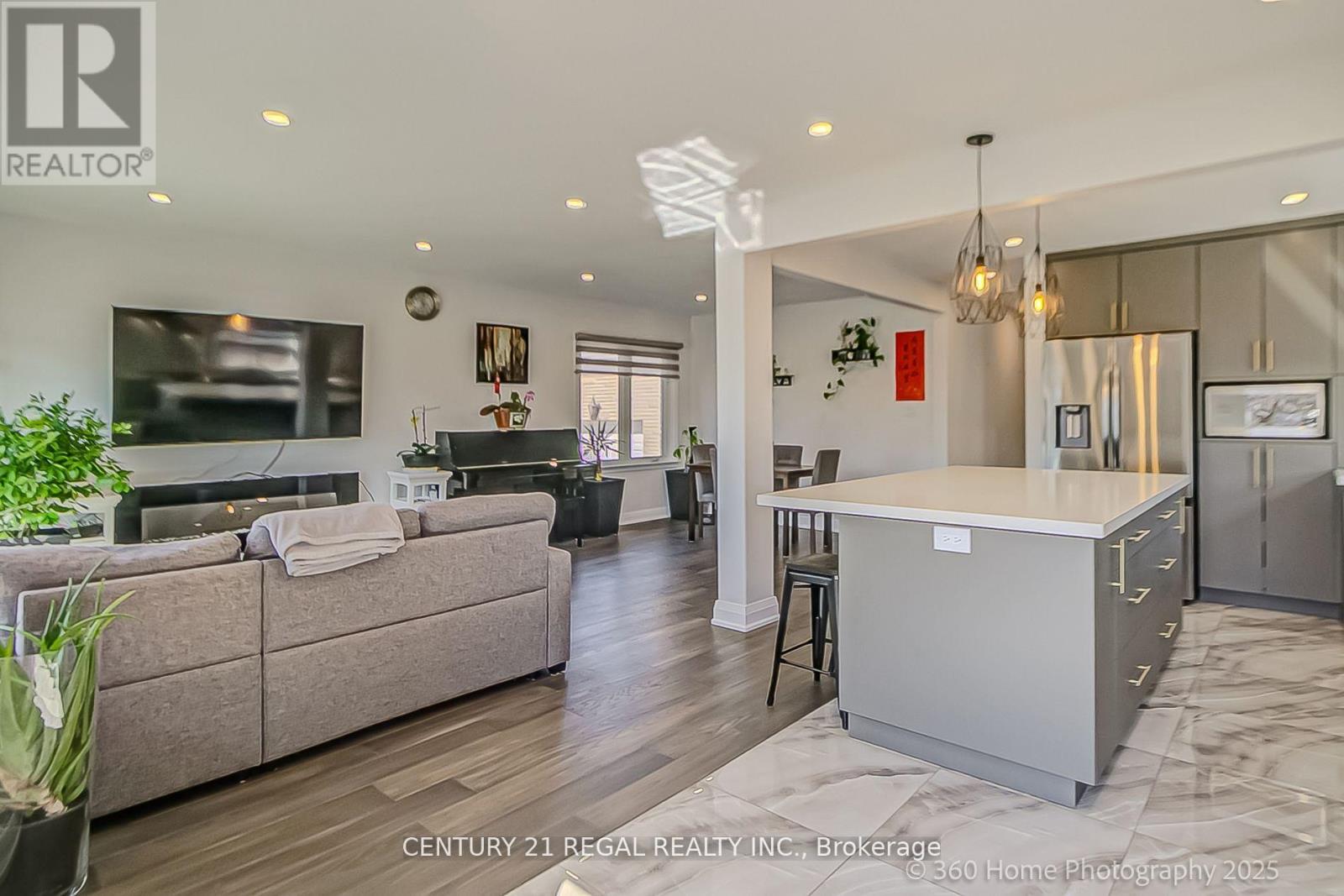 17 Electro Road, Toronto, Ontario  M1R 2A6 - Photo 6 - E12968742