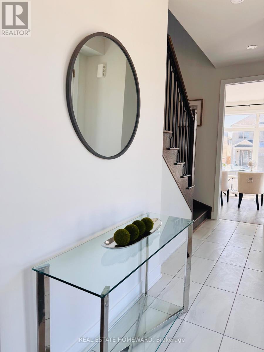 960 Lockie Drive, Oshawa, Ontario  L1L 0S2 - Photo 4 - E12968760