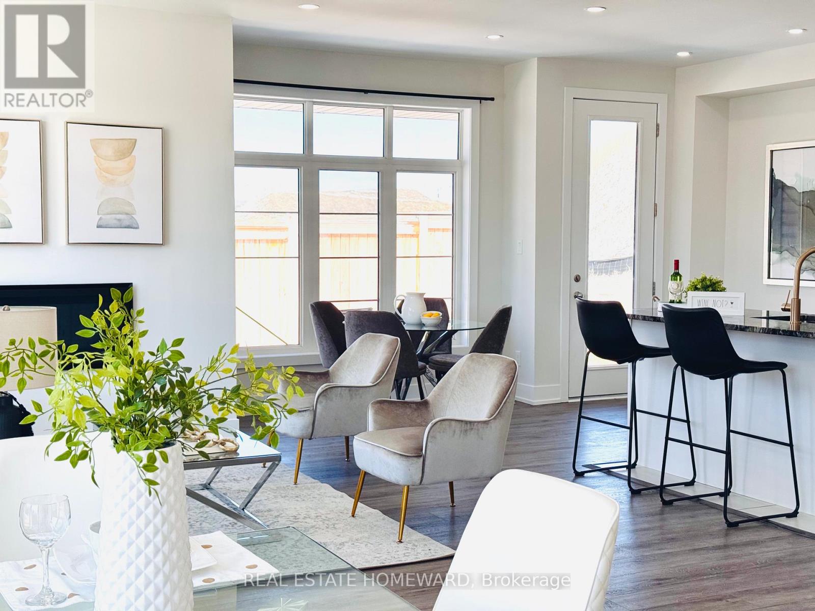 960 Lockie Drive, Oshawa, Ontario  L1L 0S2 - Photo 5 - E12968760